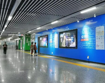 地鐵站不同區(qū)域?qū)κ覂?nèi)全彩led顯示屏要求有哪些？